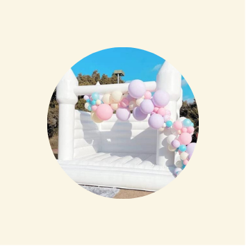 Château gonflable blanc